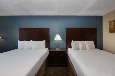 هتل Americinn By Wyndham La Crosse Riverfrontconference Center