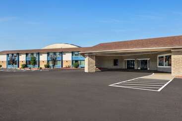 هتل Americinn By Wyndham La Crosse Riverfrontconference Center