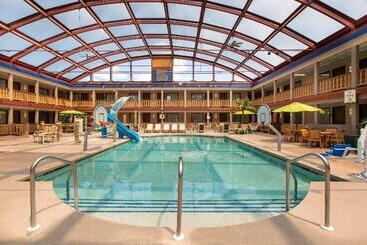 هتل Americinn By Wyndham La Crosse Riverfrontconference Center