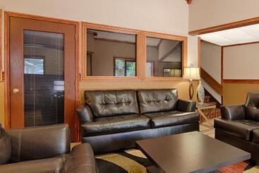 هتل Americinn By Wyndham La Crosse Riverfrontconference Center