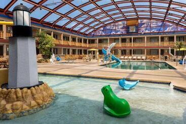 هتل Americinn By Wyndham La Crosse Riverfrontconference Center