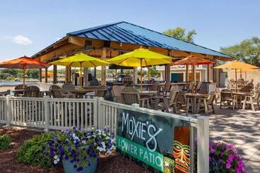 هتل Americinn By Wyndham La Crosse Riverfrontconference Center