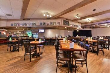 هتل Americinn By Wyndham La Crosse Riverfrontconference Center