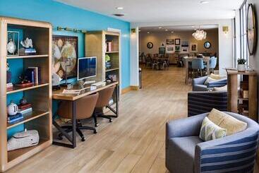 هتل Beachside Inn