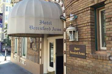 هتل Beresford Arms