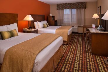 هتل Best Western Ambassador Inn & Suites