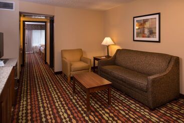 هتل Best Western Ambassador Inn & Suites