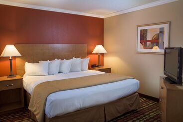 هتل Best Western Ambassador Inn & Suites