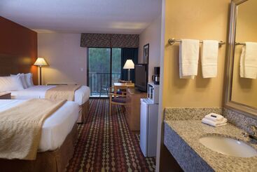 هتل Best Western Ambassador Inn & Suites