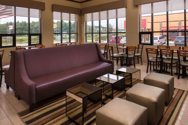 هتل Best Western Ambassador Inn & Suites