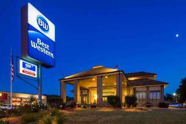 هتل Best Western Ambassador Inn & Suites