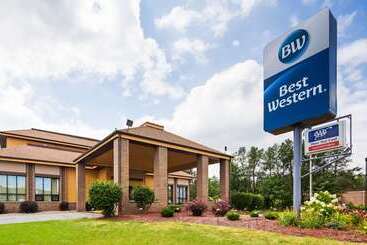 هتل Best Western Ambassador Inn & Suites
