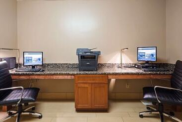هتل Best Western Ambassador Inn & Suites