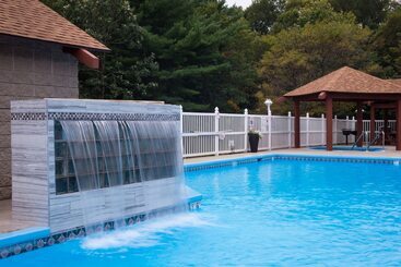 هتل Best Western Ambassador Inn & Suites