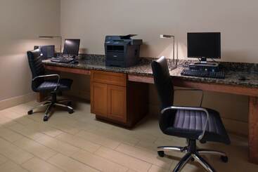 هتل Best Western Ambassador Inn & Suites