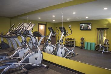 هتل Best Western Ambassador Inn & Suites