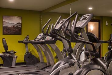 هتل Best Western Ambassador Inn & Suites