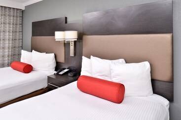 هتل Best Western At Ohare