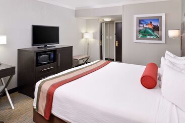هتل Best Western At Ohare