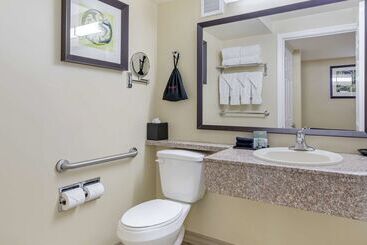 هتل Best Western Canoga Park Motor Inn