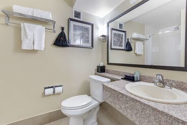 هتل Best Western Canoga Park Motor Inn