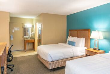 هتل Best Western Charleston Inn