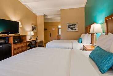 هتل Best Western Charleston Inn