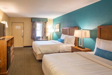 هتل Best Western Charleston Inn