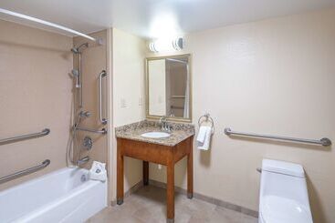 هتل Best Western Charleston Inn