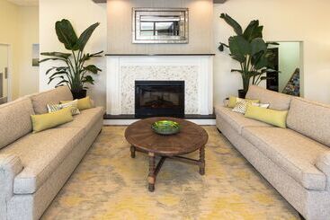 هتل Best Western Charleston Inn