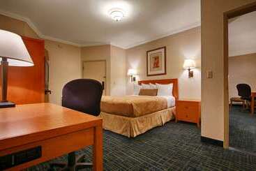 فندق Best Western De Anza Inn
