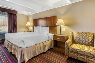 هتل Best Western El Rancho Palacio