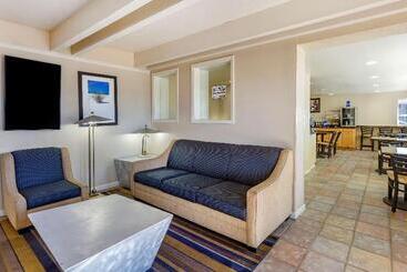 هتل Best Western El Rancho Palacio