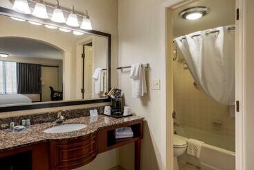 בית מלון כפרי Best Western Inn Of The Ozarks
