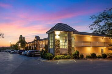 בית מלון כפרי Best Western Inn Of The Ozarks