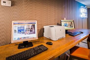 Best Western Innsuites Phoenix Hotel & Suites
