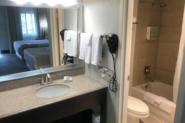 Best Western Innsuites Phoenix Hotel & Suites