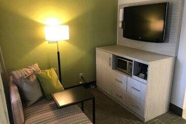 Best Western Innsuites Phoenix Hotel & Suites
