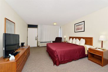 هتل Ramada By Wyndham Mesa Downtown