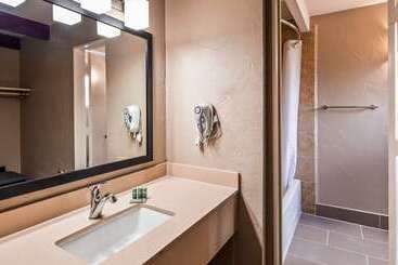 هتل Best Western Mission Inn
