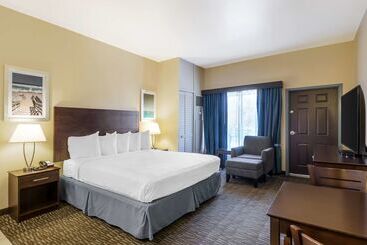 هتل Best Western Naples Plaza