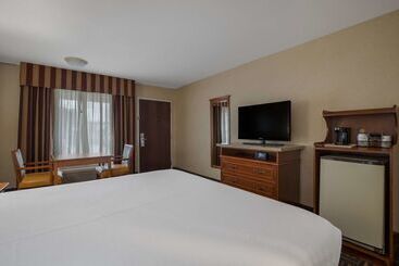 هتل Best Western Norwalk Inn