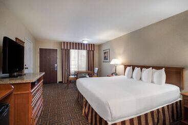 هتل Best Western Norwalk Inn
