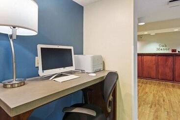 هتل Best Western Oak Manor