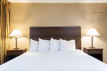 هتل Best Western Oceanside Inn