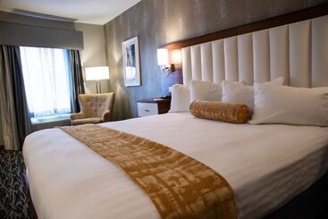 هتل Best Western On The Avenue