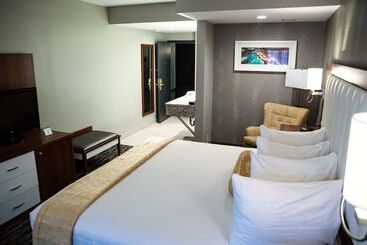 هتل Best Western On The Avenue