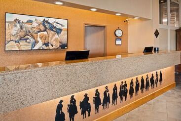هتل Best Western Outlaw Inn