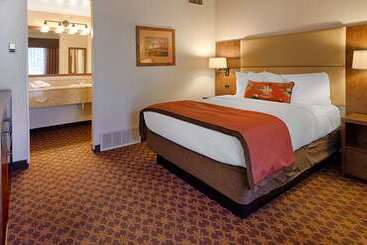 هتل Best Western Outlaw Inn