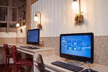 هتل Best Western Outlaw Inn
